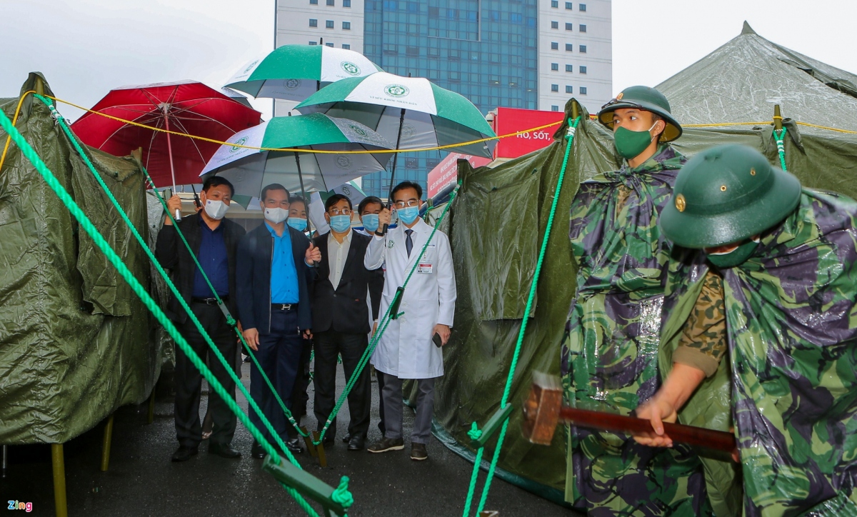 hanoi field hospital set up in only four hours picture 6