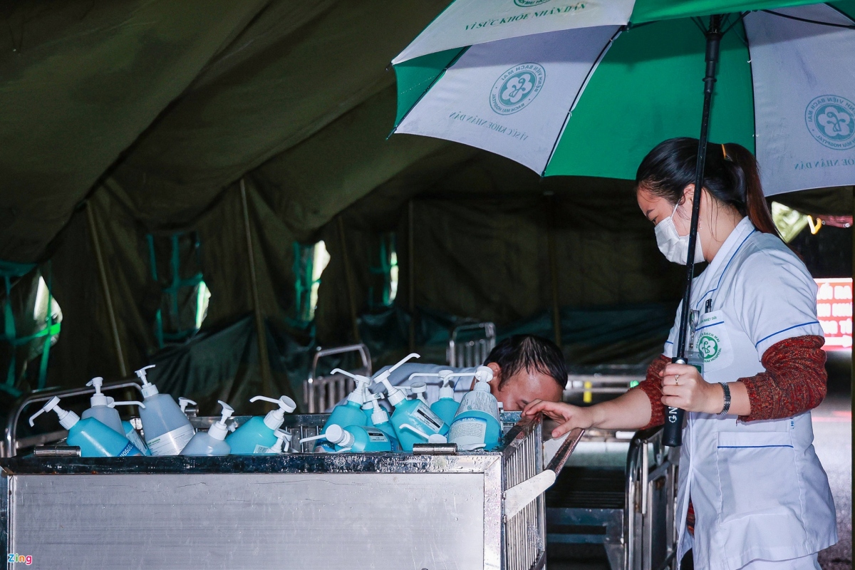 hanoi field hospital set up in only four hours picture 7