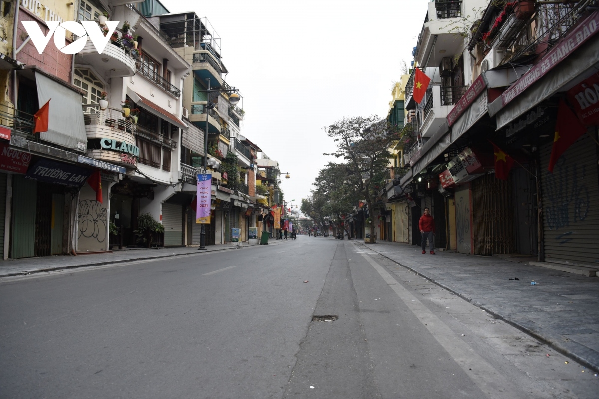hanoi capital looks markedly different on lunar new year s day picture 4