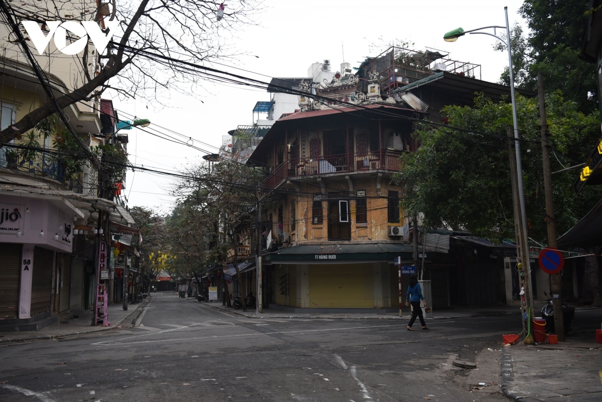hanoi capital looks markedly different on lunar new year s day picture 7