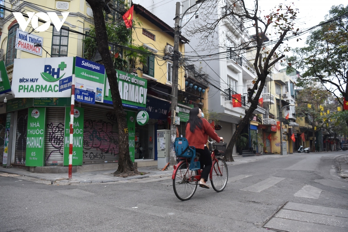 hanoi capital looks markedly different on lunar new year s day picture 8