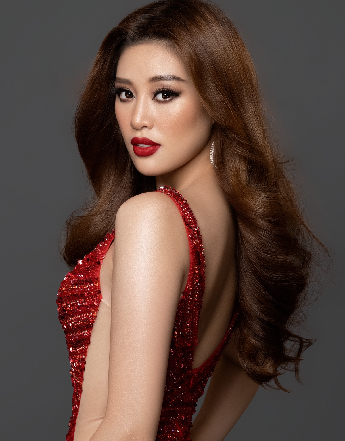 Hoa Háº­u Khanh Van Sáºµn Sang Cho Miss Universe 2020 Tung Bá»™ áº£nh Má»«ng Tuá»•i 26 Vov Vn