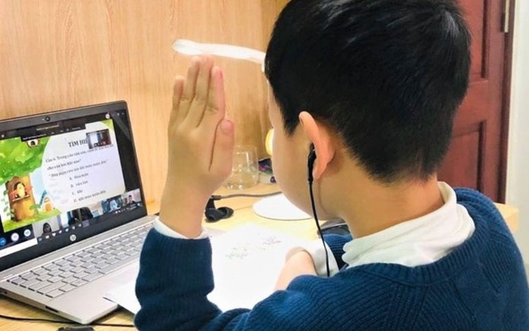 Học trực tuyến là giải pháp hữu hiệu trong mùa dịch khi học sinh không thể đến trường. (Ảnh minh họa, VTC News)