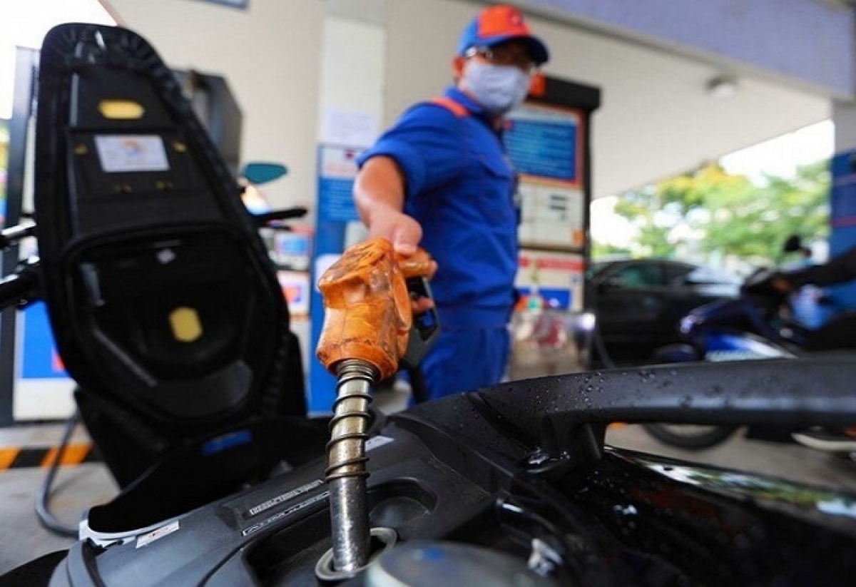 petrol prices hit one-year high following latest review picture 1