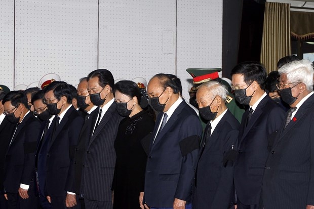 ceremony held to pay last respect to former deputy pm truong vinh trong picture 2 ceremony held to pay last respect to former deputy pm truong vinh trong picture 2