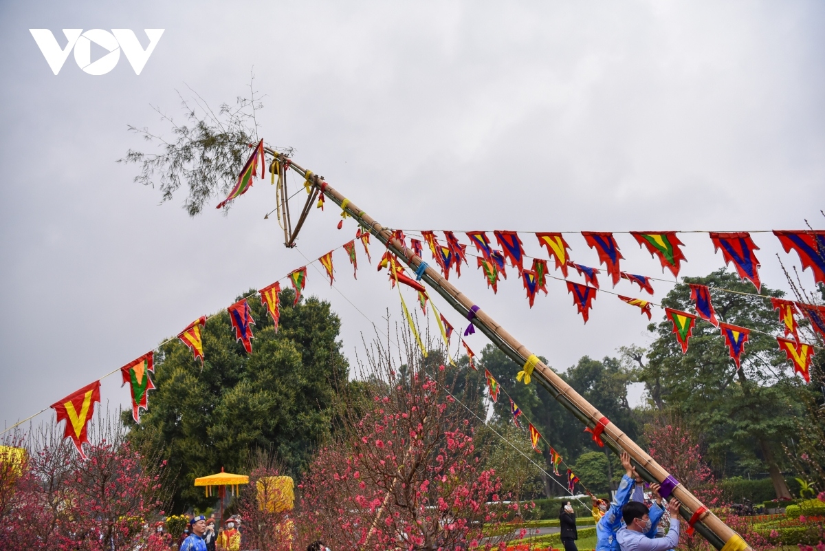 thang long relic site sees reenactment of traditional tet rituals picture 8