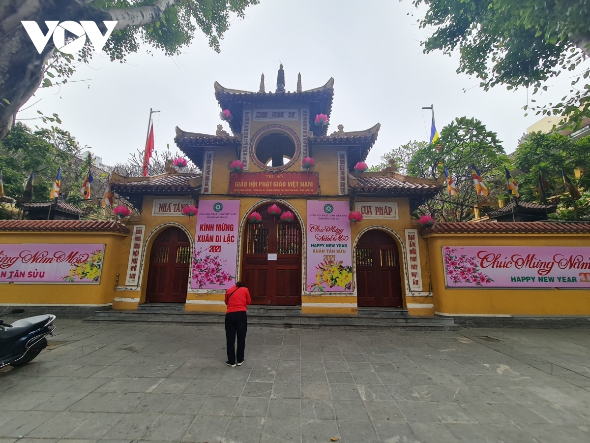 pagodas and temples close in hanoi amid covid-19 fears picture 9 pagodas and temples close in hanoi amid covid-19 fears picture 9