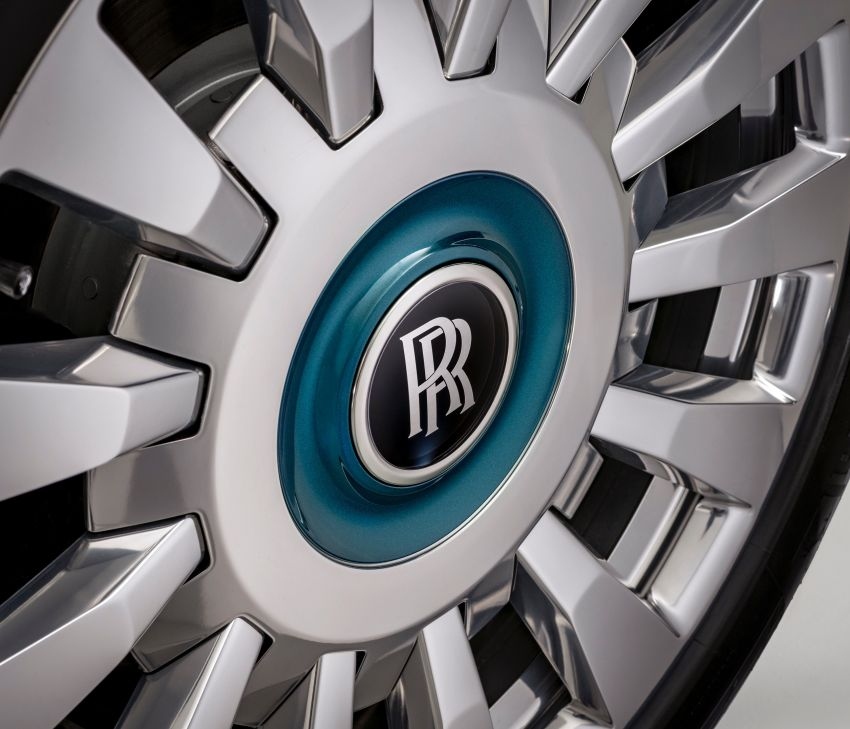 kham pha rolls-royce phantom iridescent opulence gan 3.000 chiec long vu hinh anh 7