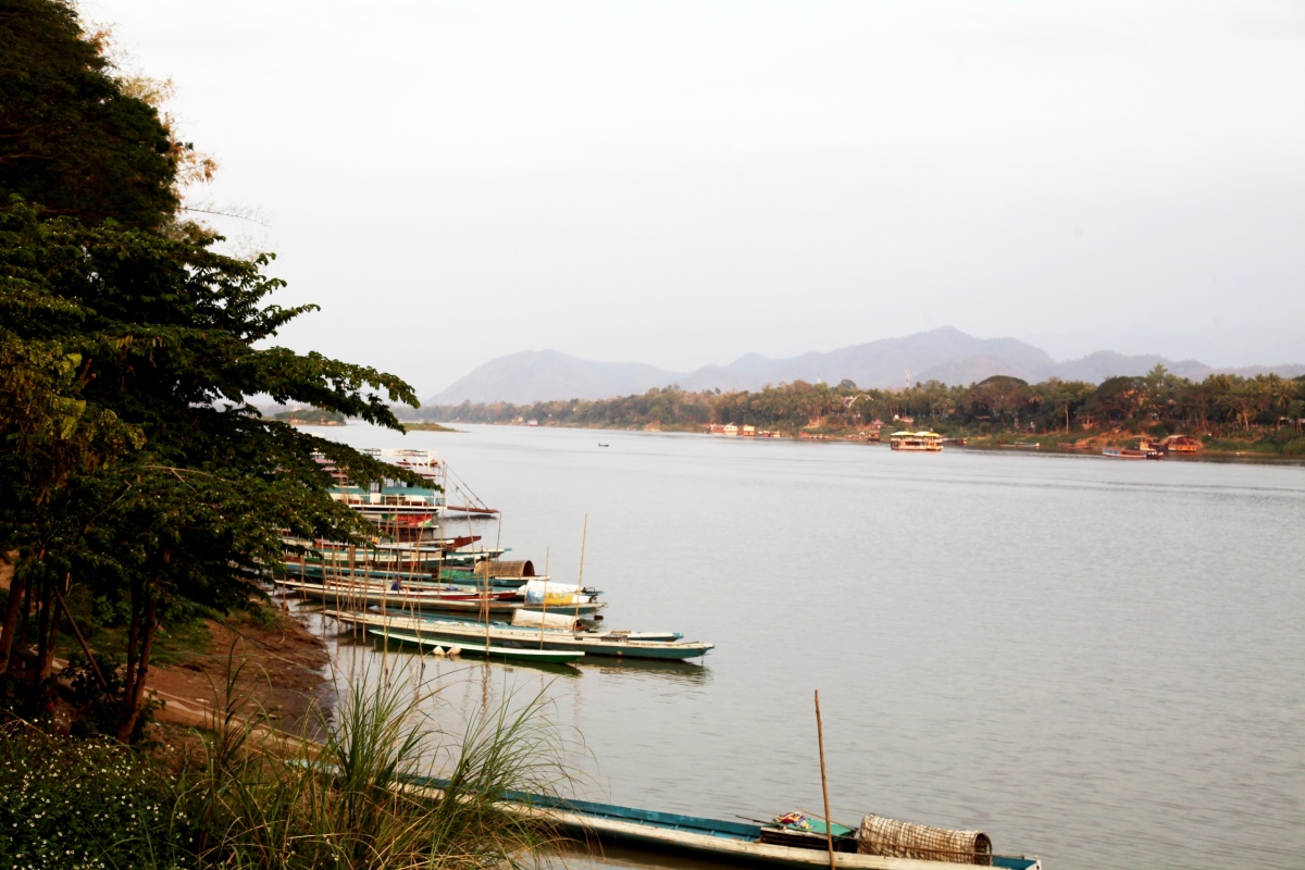 Sông Mekong đoạn chảy qua thành phố Luang Pra bang- Lào.