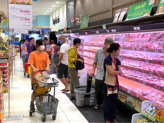 steady prices of consumer goods, higher sales mark tet picture 1