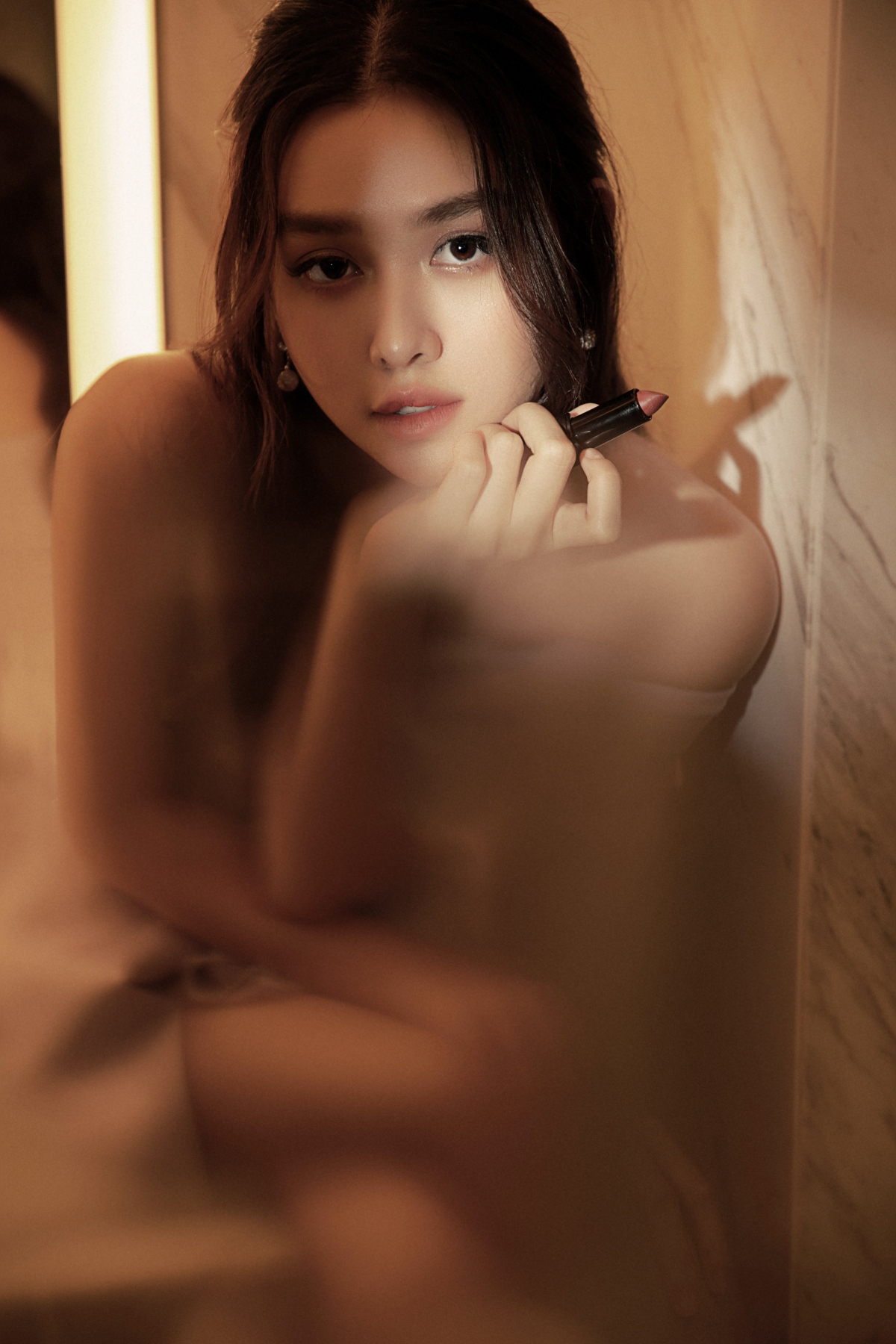 A hau tuong san mong manh, cuon hut nhu song hye kyo trong bo anh moi hinh anh 11