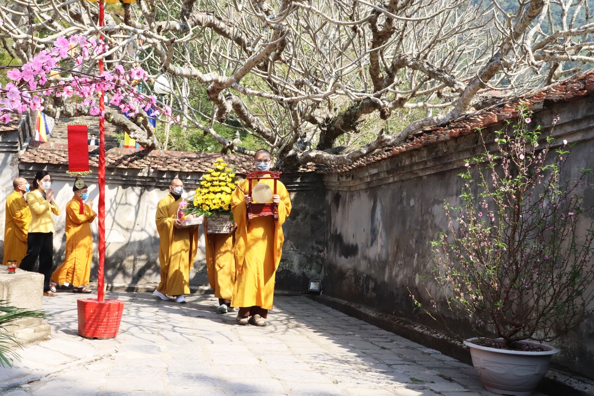 yen tu spring festival opens amid tight anti-coronavirus measures picture 3