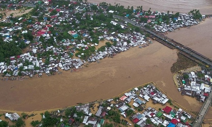 bao dujuan do bo vao philippines, hang nghin nguoi so tan hinh anh 1