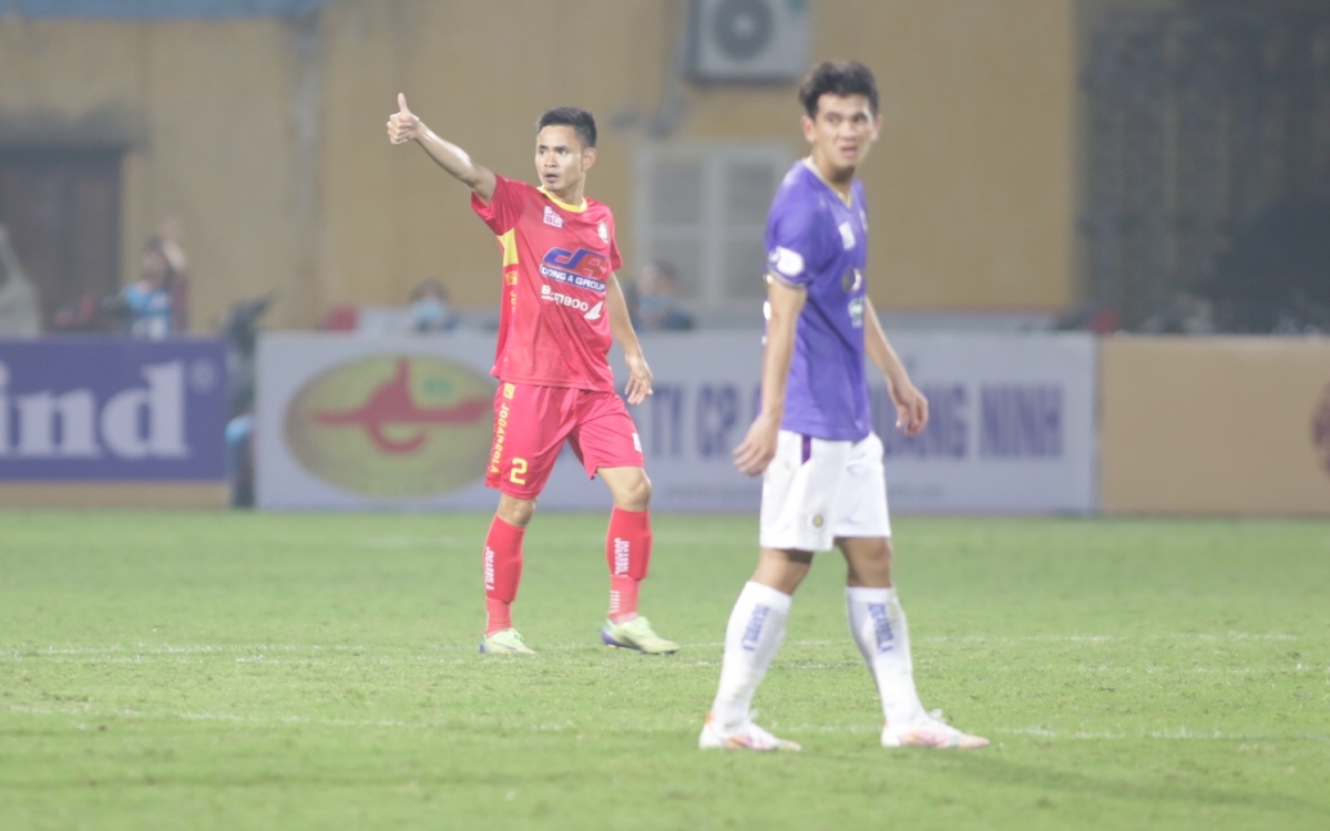 bruno lap cu dup, ha noi fc ha guc thanh hoa sau man ruot duoi ty so hinh anh 36