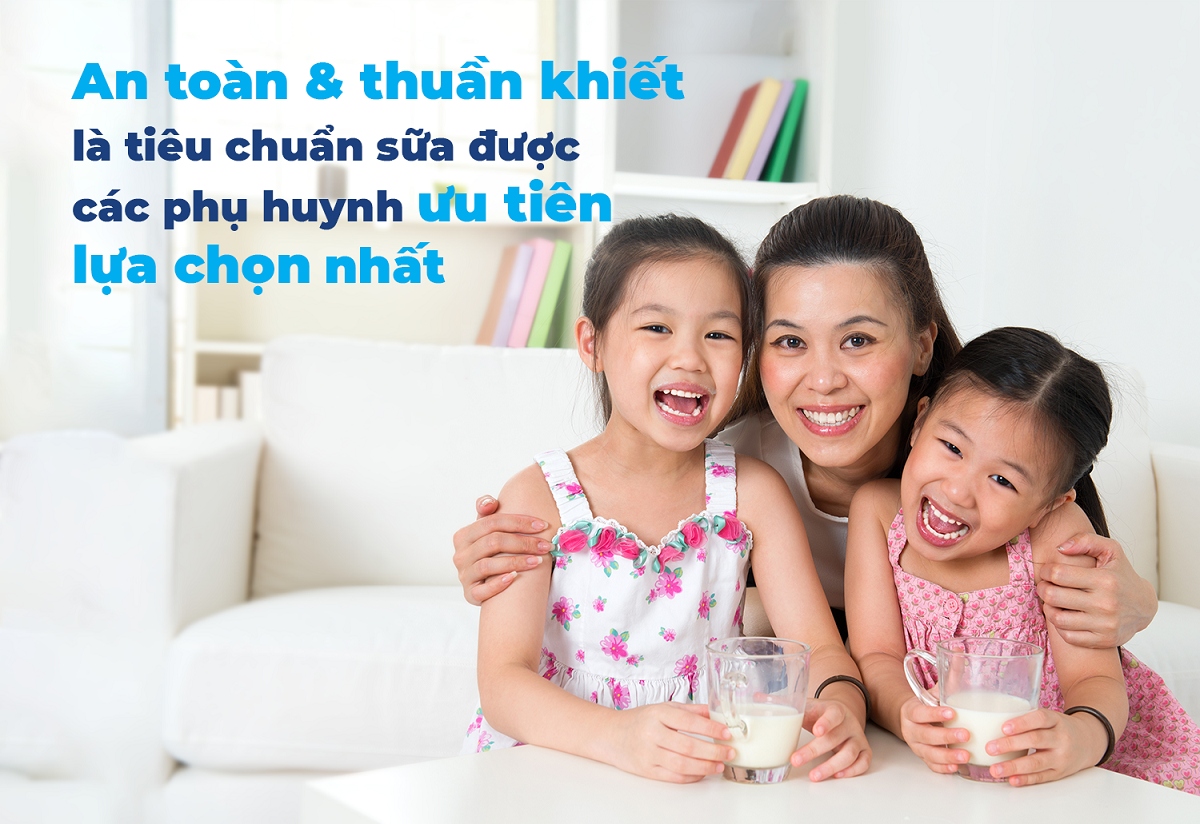 quy trinh san xuat tu dong co den ly sua cua co gai ha lan hinh anh 1