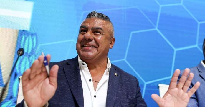 Argentina Football Association leader to visit Vietnam