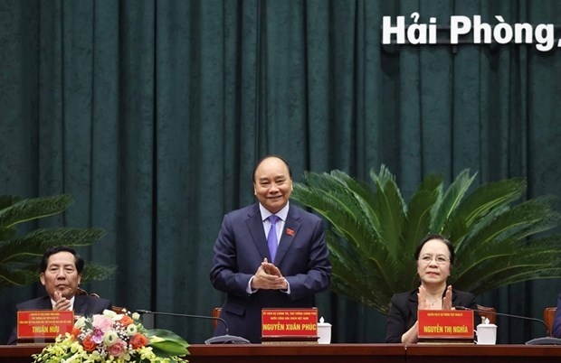 pm nguyen xuan phuc meets hai phong voters picture 1