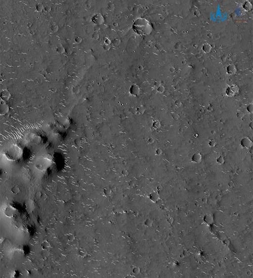 Các hình ảnh độ nét cao về sao Hỏa do Trung Quốc công bố | VOV.VN