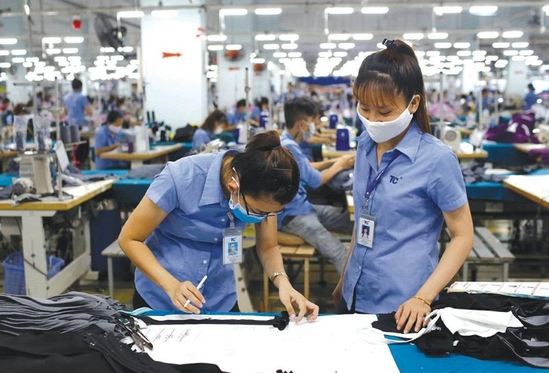 garment sector set for full recovery in second half of next year picture 1