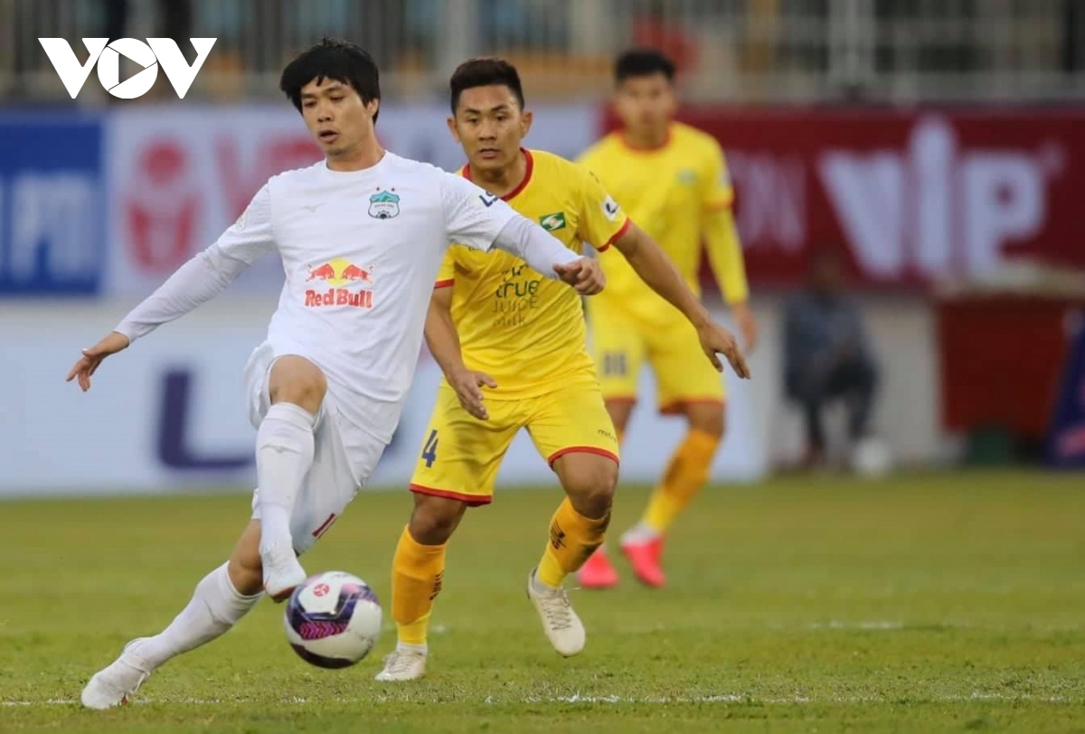 v-league tro lai ha noi fc va hagl ru nhau giai ma ngua o hinh anh 3