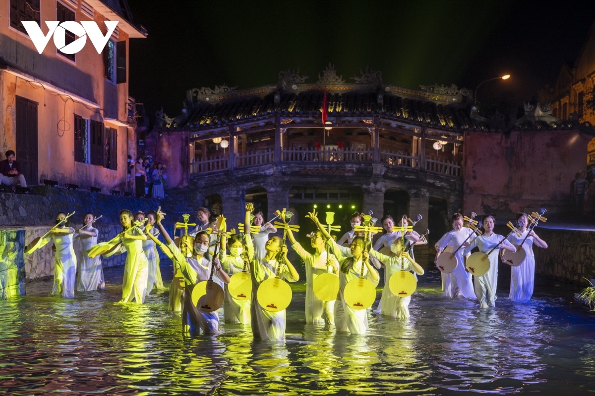 hoi an launches new art performance to attract tourists picture 1