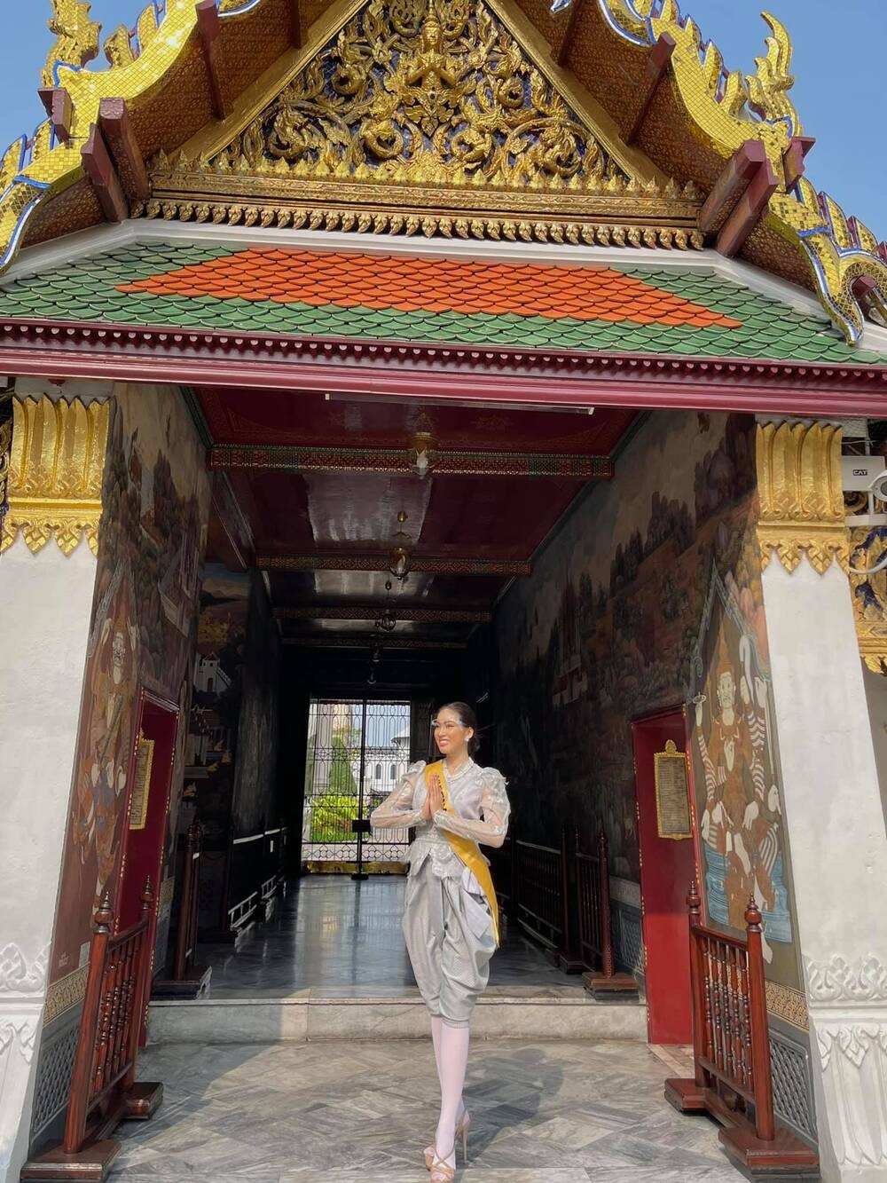 ngoc thao shines in thai costume at miss grand international picture 3