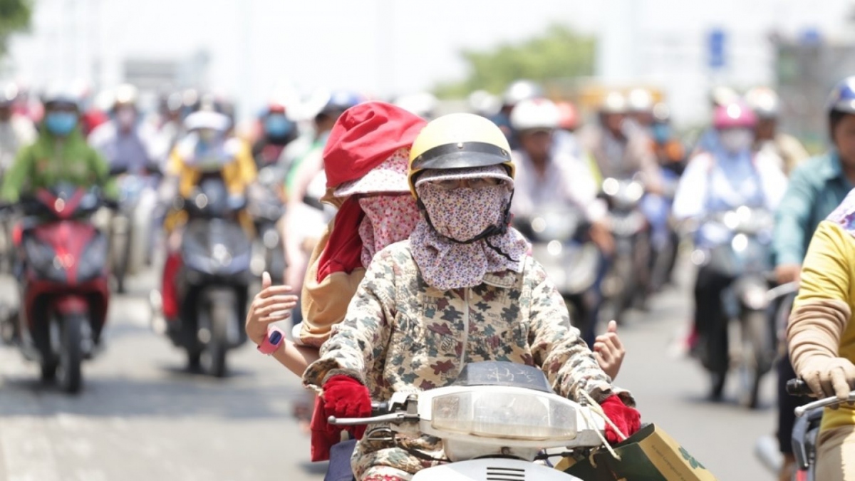 heat wave strikes southern vietnam picture 1