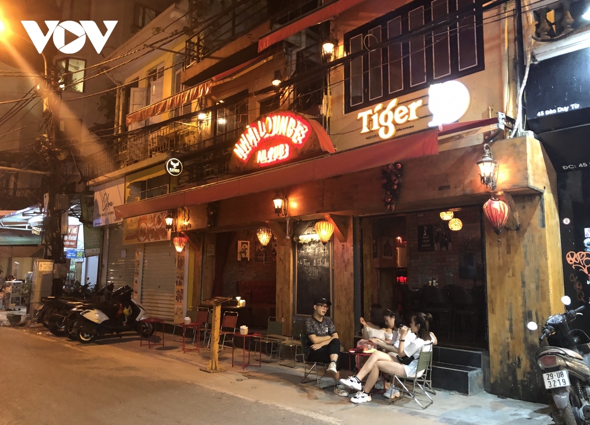 Từ 0h ngày 23/3, quán bar, karaoke, vũ trường trên địa bàn thành phố Hà Nội được phép hoạt động trở lại. (Ảnh minh họa)