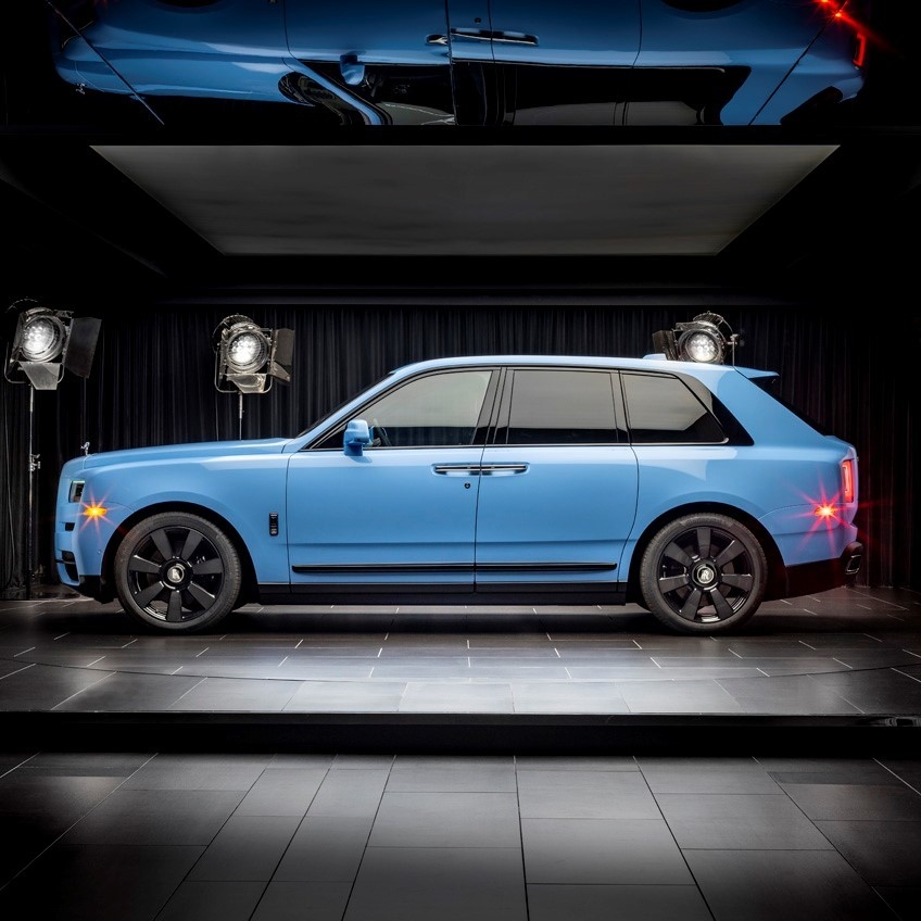 rolls-royce cullinan co them tuy chon mau sac bespoke cho cullinan hinh anh 2