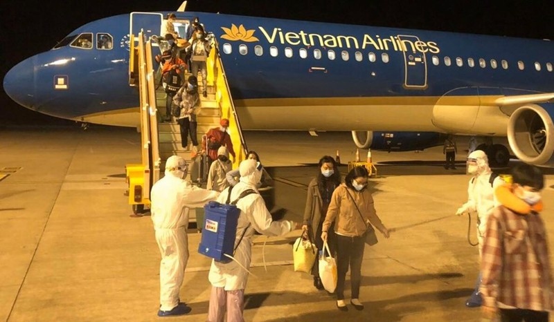 Cục Hàng không Việt Nam báo cáo Bộ GTVT và kiến nghị kế hoạch triển khai các chuyến bay quốc tế thường lệ có chở khách vào Việt Nam gồm 3 giai đoạn.