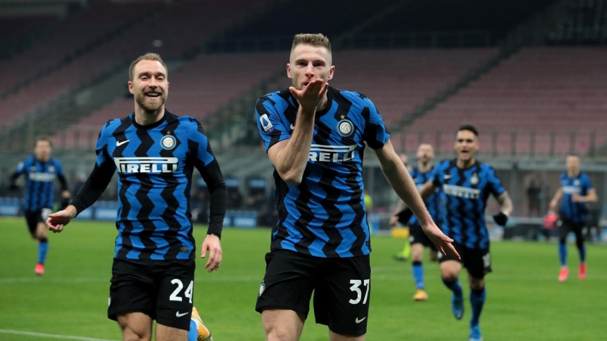 inter milan thang tran thu 7 lien tiep, tien sat danh hieu scudetto hinh anh 1