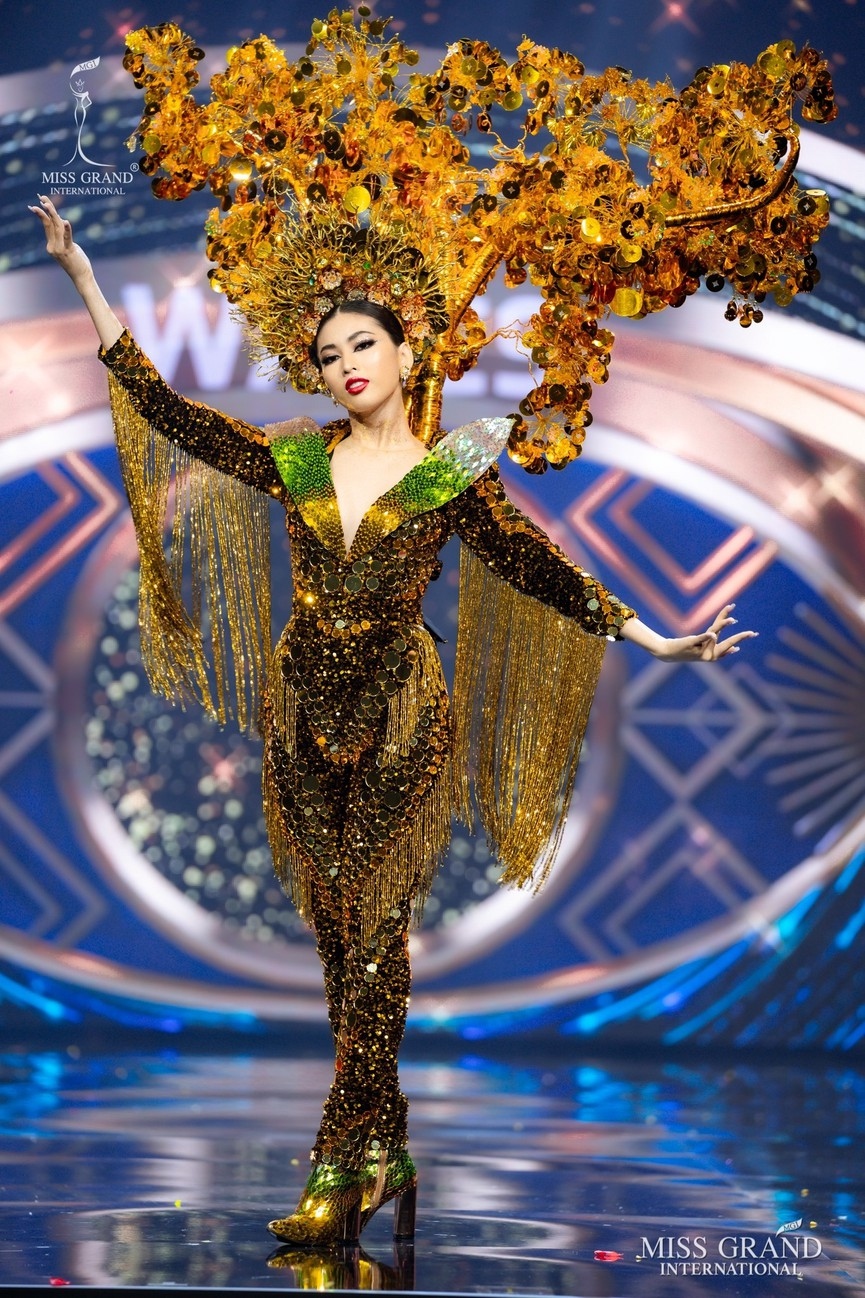 ngoc thao dazzles in national costume contest of miss grand international picture 1