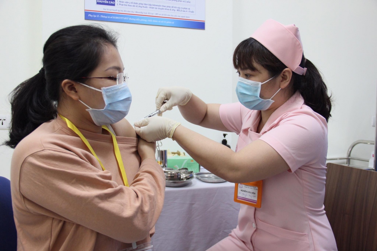 six volunteers stable after first shot of second local covid-19 vaccine picture 1 six volunteers stable after first shot of second local covid-19 vaccine picture 1