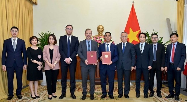 vietnam-uk trade deal to officially take effect from may picture 1