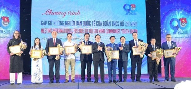 hcyu honours foreigners for contributions to youth-related affairs picture 1