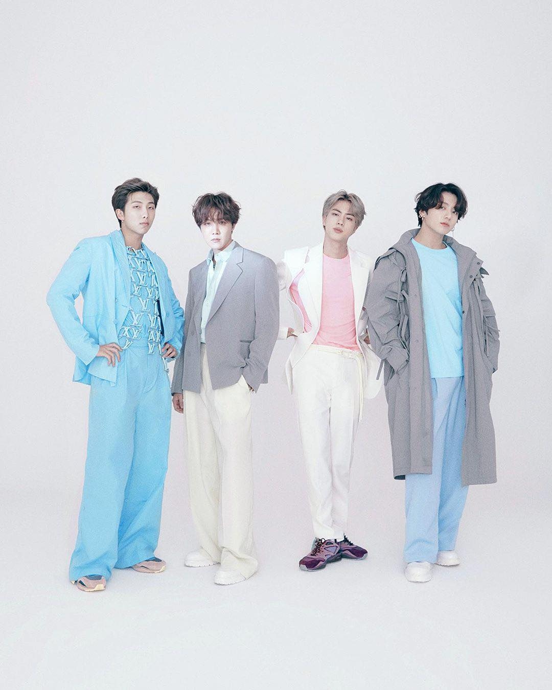 Phản ứng của netizen về video BTS quảng bá show diễn Louis Vuitton Visual  đỉnh cao liệu có cân được outfit kén người mặc  TinNhaccom