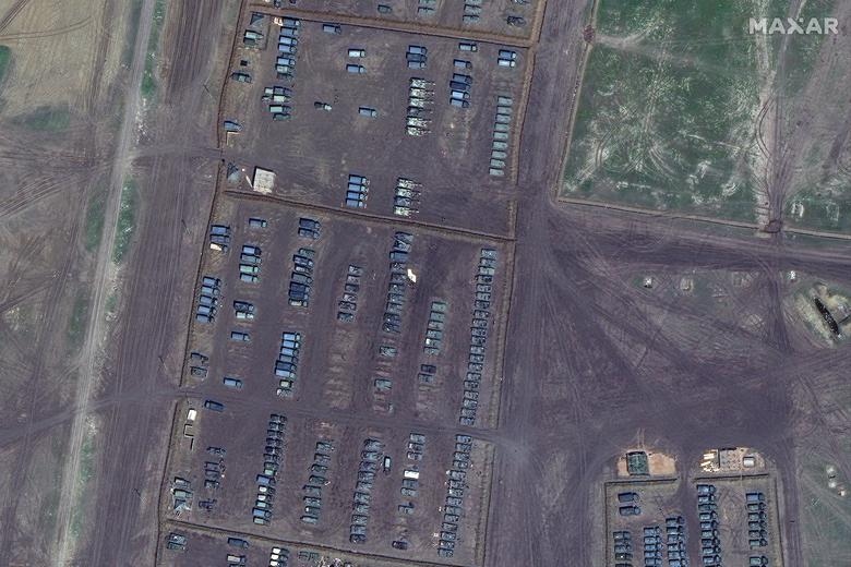 Anh ve tinh he lo quy mo luc luong quan doi nga gan bien gioi ukraine hinh anh 2