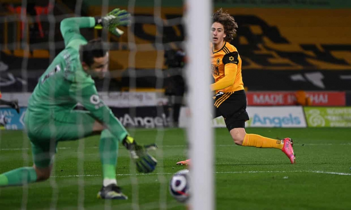 lingard toa sang, west ham danh bat chelsea khoi top 4 premier league hinh anh 8