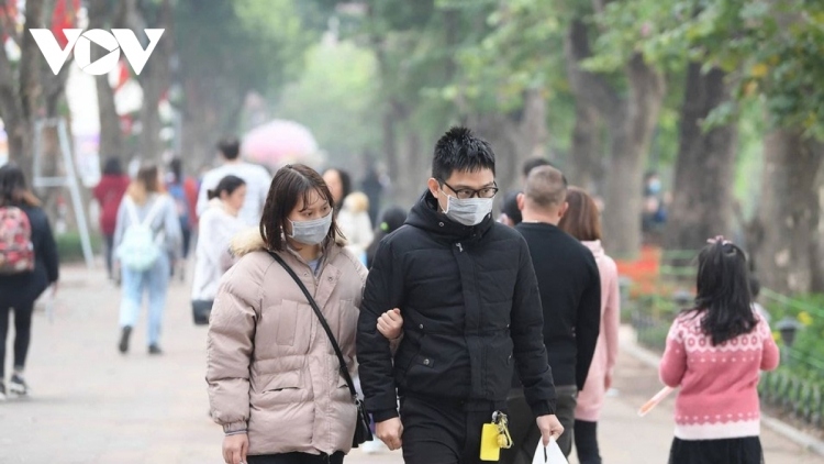 wearing face masks compulsory in public places pm picture 1