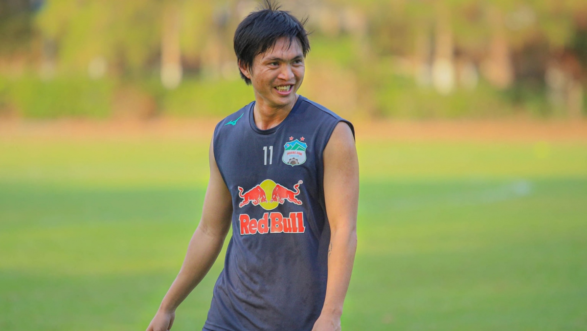 Sự góp mặt của Tuấn Anh mang đến những kỳ vọng cho HAGL trong hiệp 2. (Ảnh: HAGL FC).
