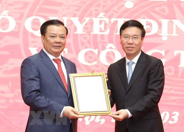 politburo member dinh tien dung assigned as secretary of hanoi party committee picture 1