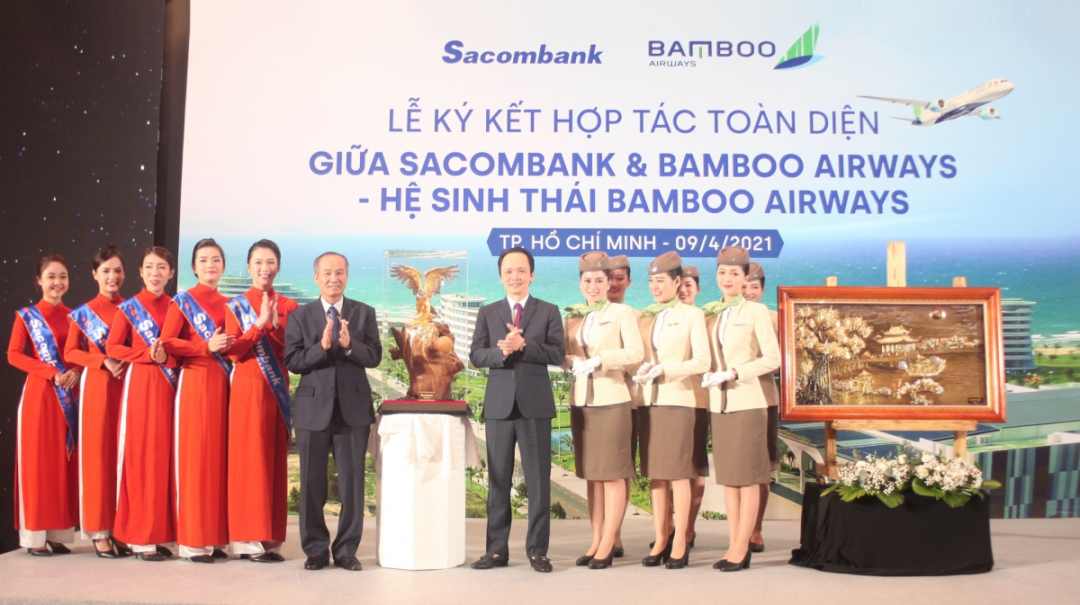 sacombank va bamboo airways hop tac toan dien hinh anh 5