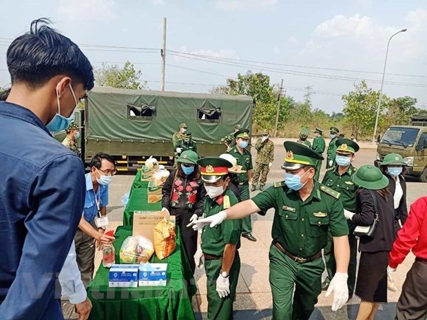 The relief aid is contributed by agencies and organisations in Vietnam’s provinces bordering Cambodia like Binh Phuoc, Dong Nai, An Giang and Dong Thap.