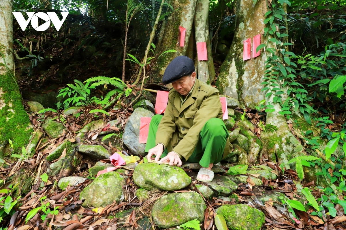 soong co festival excites crowds in binh lieu district picture 4