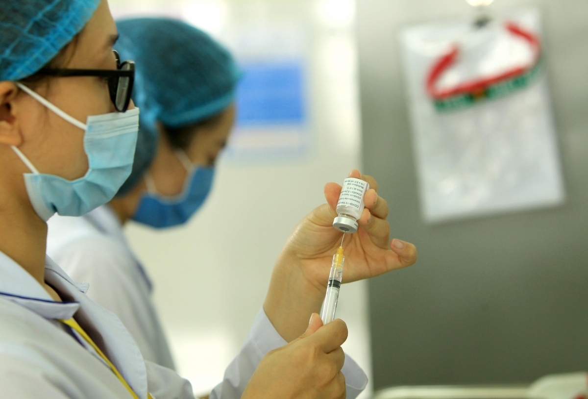 covid-19 vietnam records four local infections in hanoi and ha nam picture 1