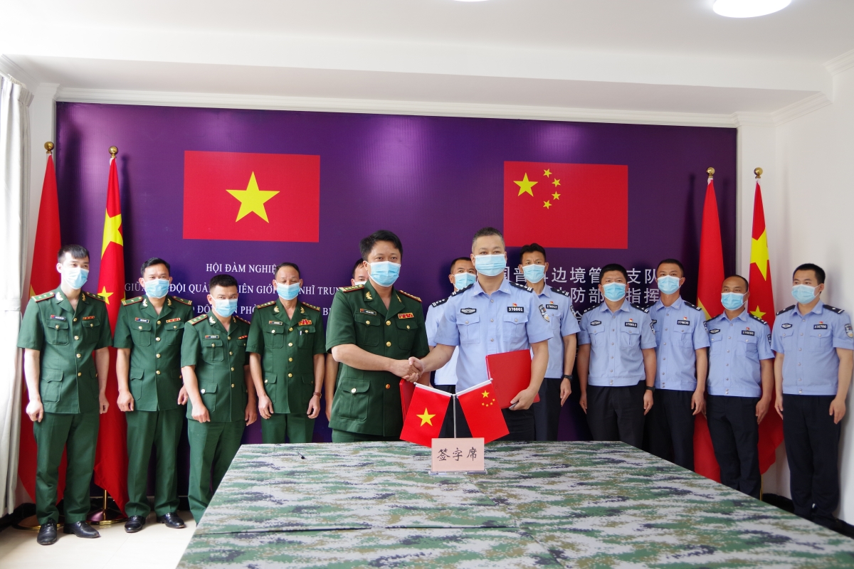 Bộ đội Biên phòng Điện Biên hội đàm với Chi đội quản lý biên giới Phổ Nhĩ (Trung Quốc)