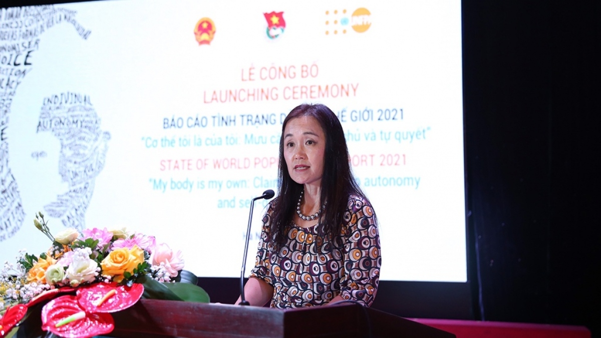 Bà Naomi Kitahara - Trưởng đại diện UNFPA tại Việt Nam phát biểu tại buổi lễ.