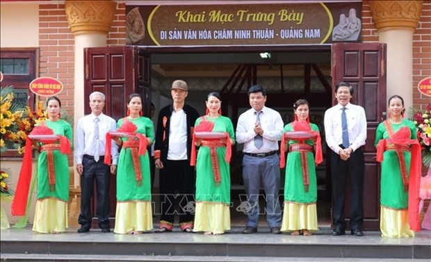 exhibition of ninh thuan - quang nam cham culture underway picture 1