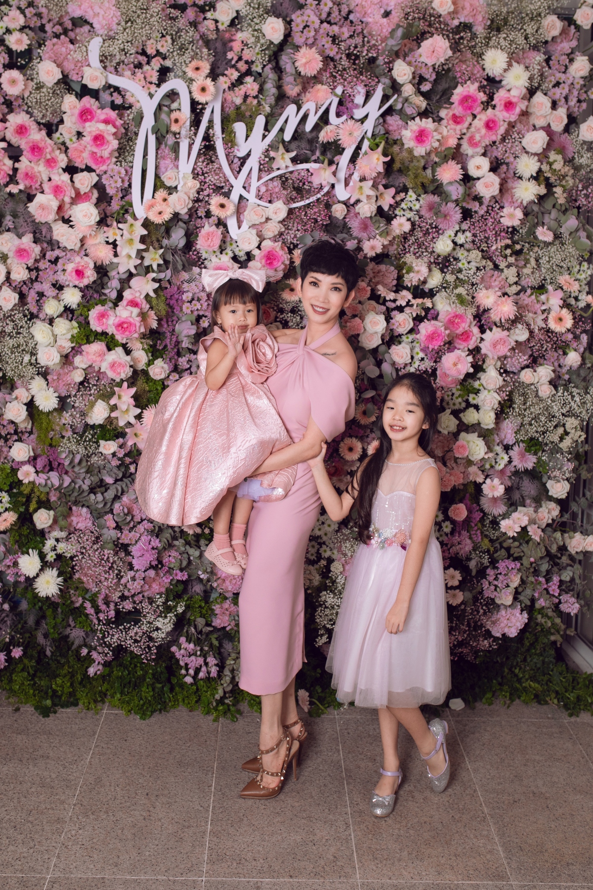 ninh dương lan ngọc, h hen niê và dàn mỹ nhân đọ sắc với đầm hồng nữ tính hình ảnh 8 ninh duong lan ngoc, h hen nie va dan my nhan do sac voi dam hong nu tinh hinh anh 8
