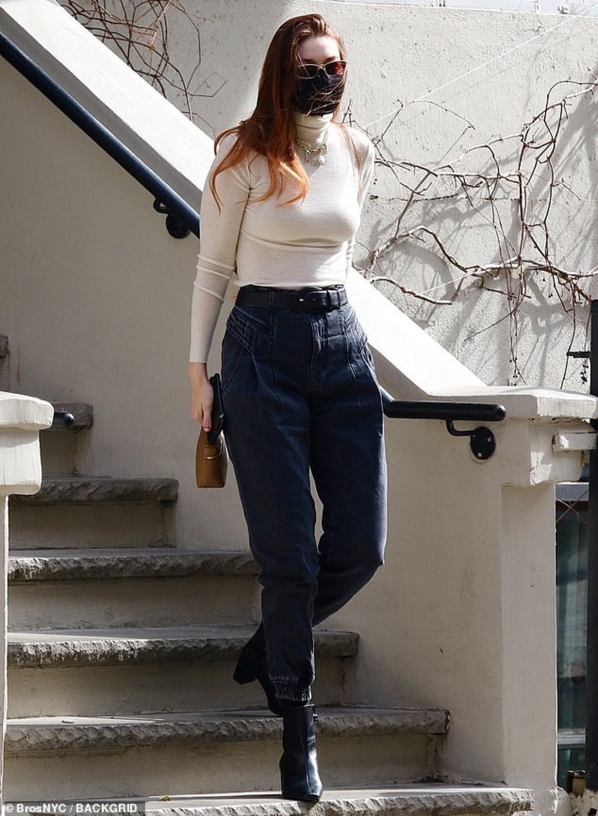 sieu mau gigi hadid tre trung di dao pho hinh anh 4